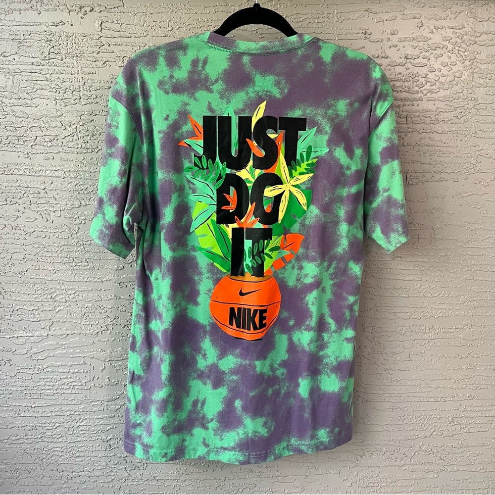 Nike Max90 Basketball Tie Dye Tee